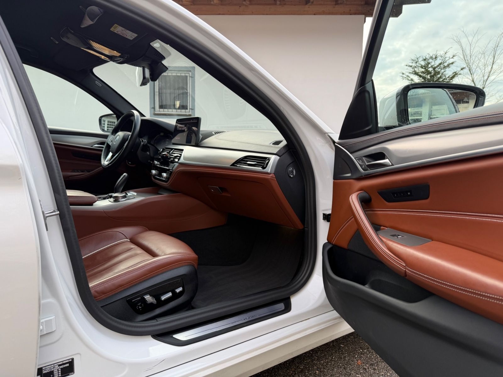 BMW 530 d Limousine xDrive Luxury Line  HUD foto 13