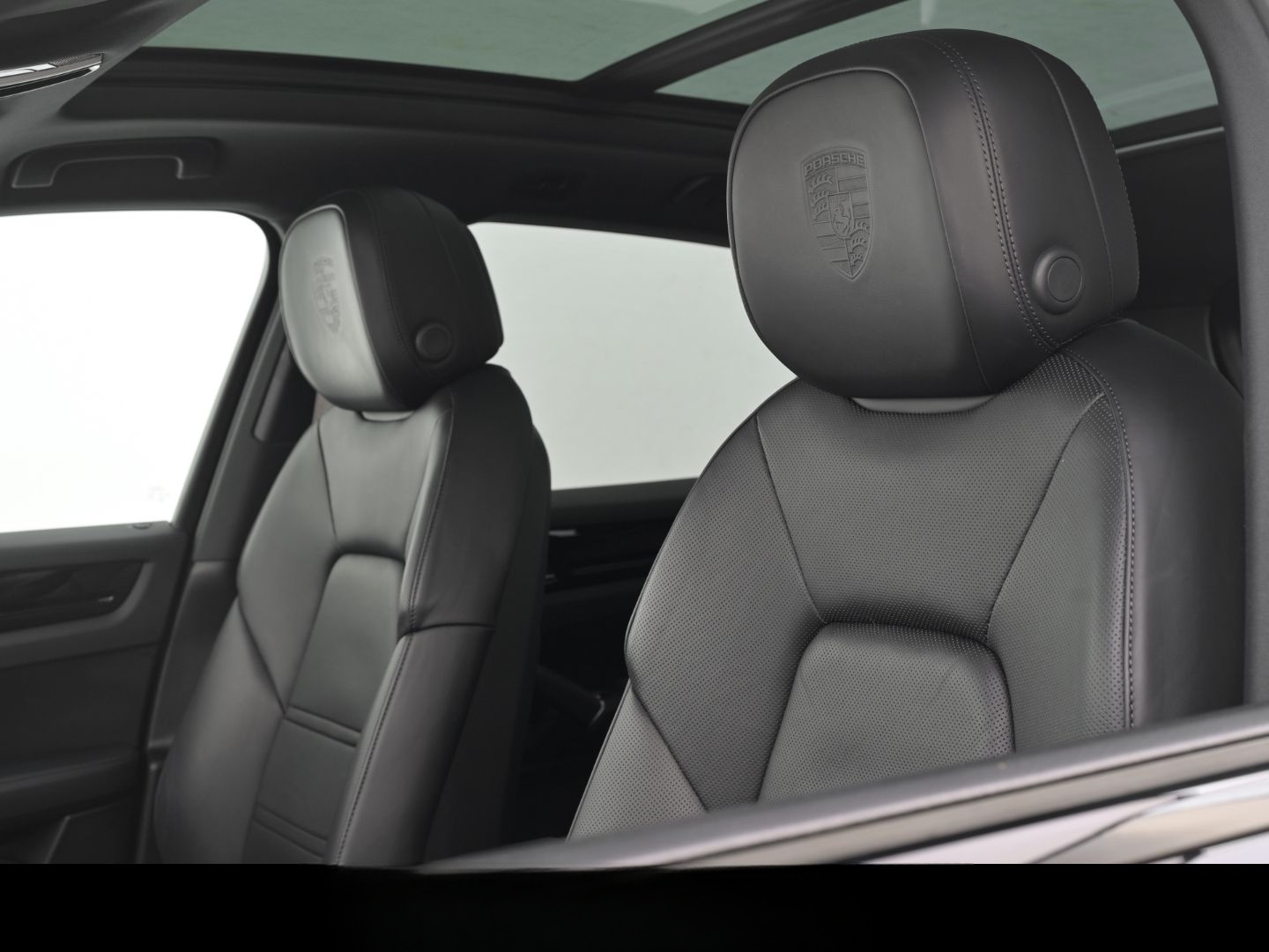 Porsche Cayenne Platinum Edition InnoDrive Soft-Close foto 16
