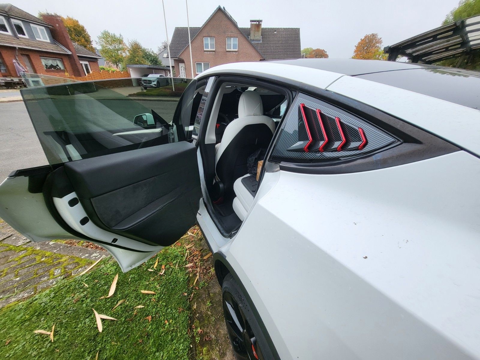 Tesla Model Y Long Range Dual Motor AWD  Boost foto 7