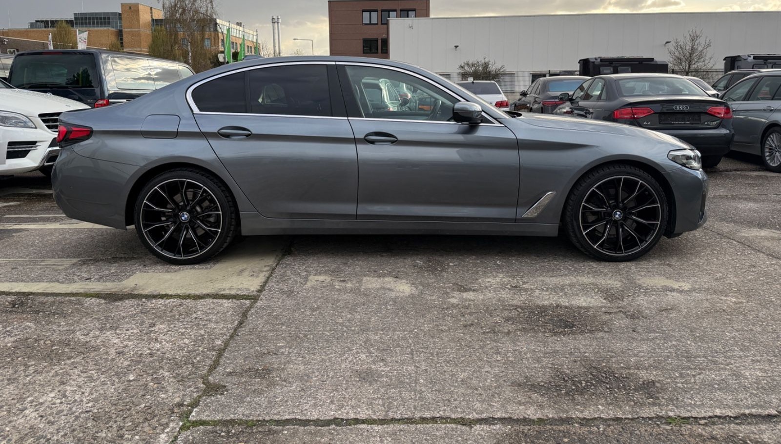 BMW 520d/Leder/Ambiente/LED/Kamera/Top Zustand foto 6