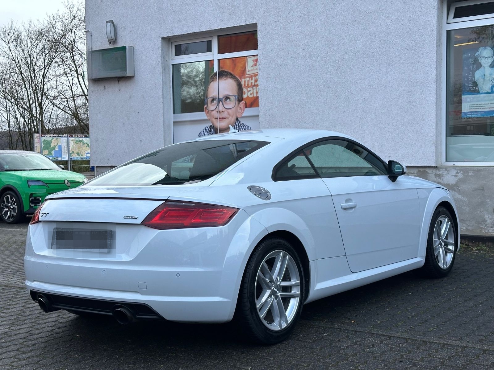 Audi TT Coupe 2.0 TFSI quattro foto 14
