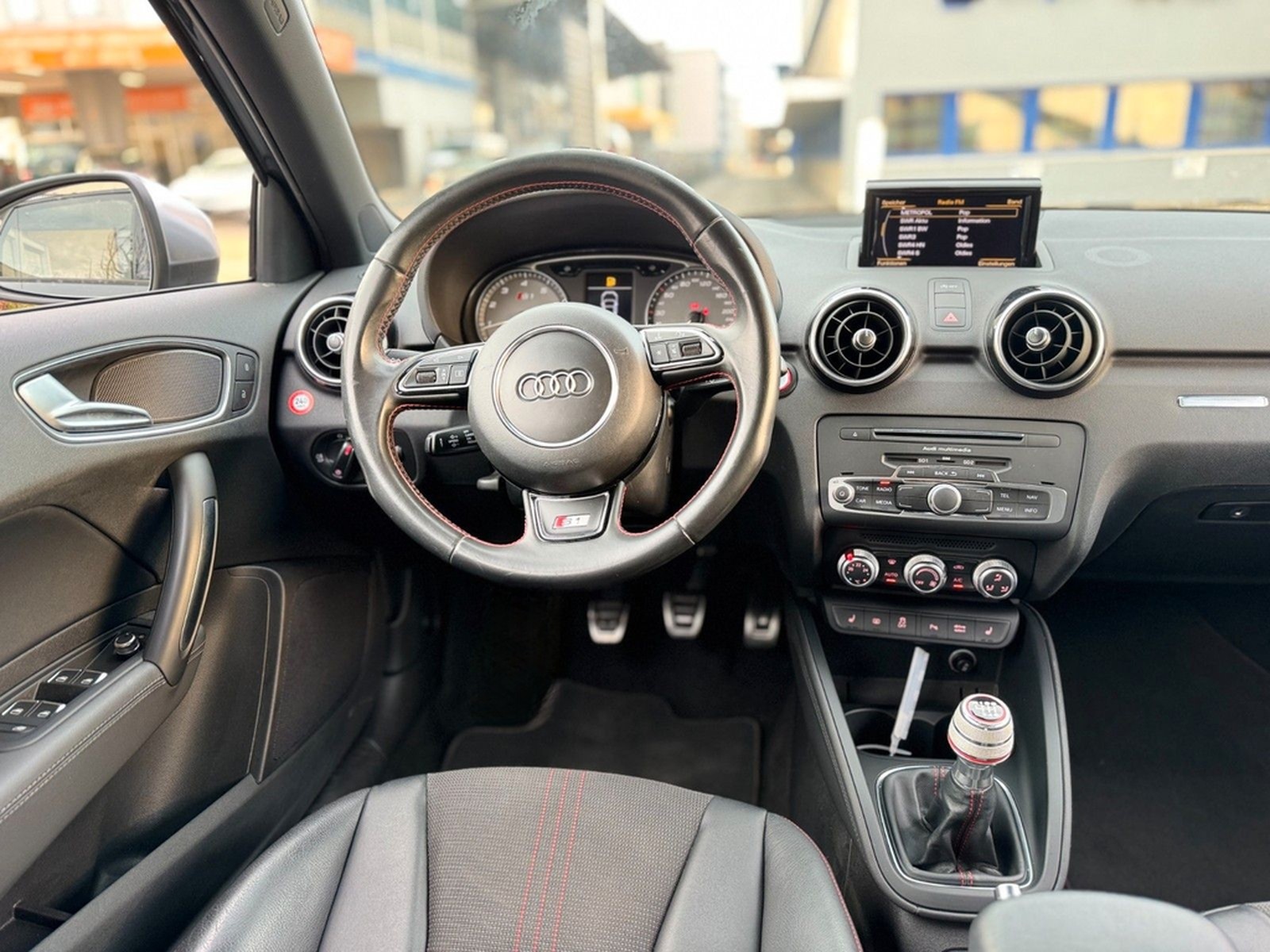 Audi S1 Sportback 2.0 TFSI quattro foto 14