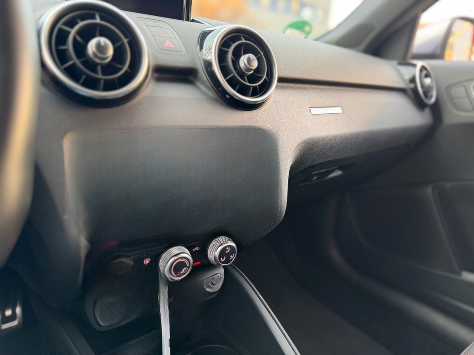 Audi S1 Sportback 2.0 TFSI quattro foto 19