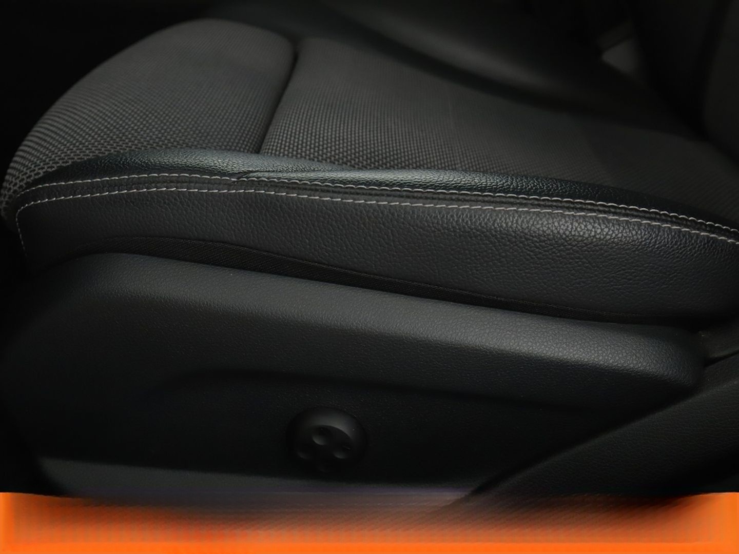 Mercedes-Benz C 220 d T BlueTEC Avantgarde Aut.*NAVI*LED*360° foto 28
