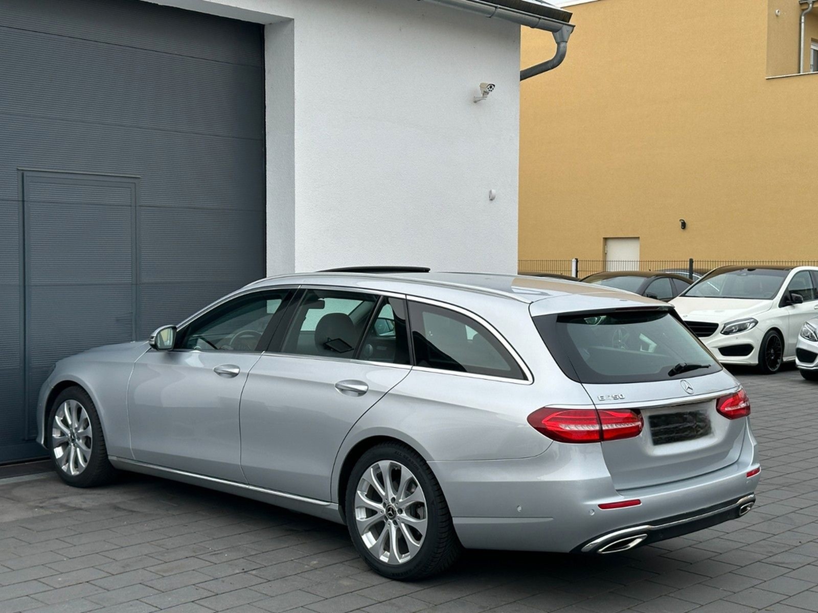 Mercedes-Benz E 250 9G*AVANTGARDE*NAVI*S-DACH*KAMERA*AHK*TOTW* foto 22