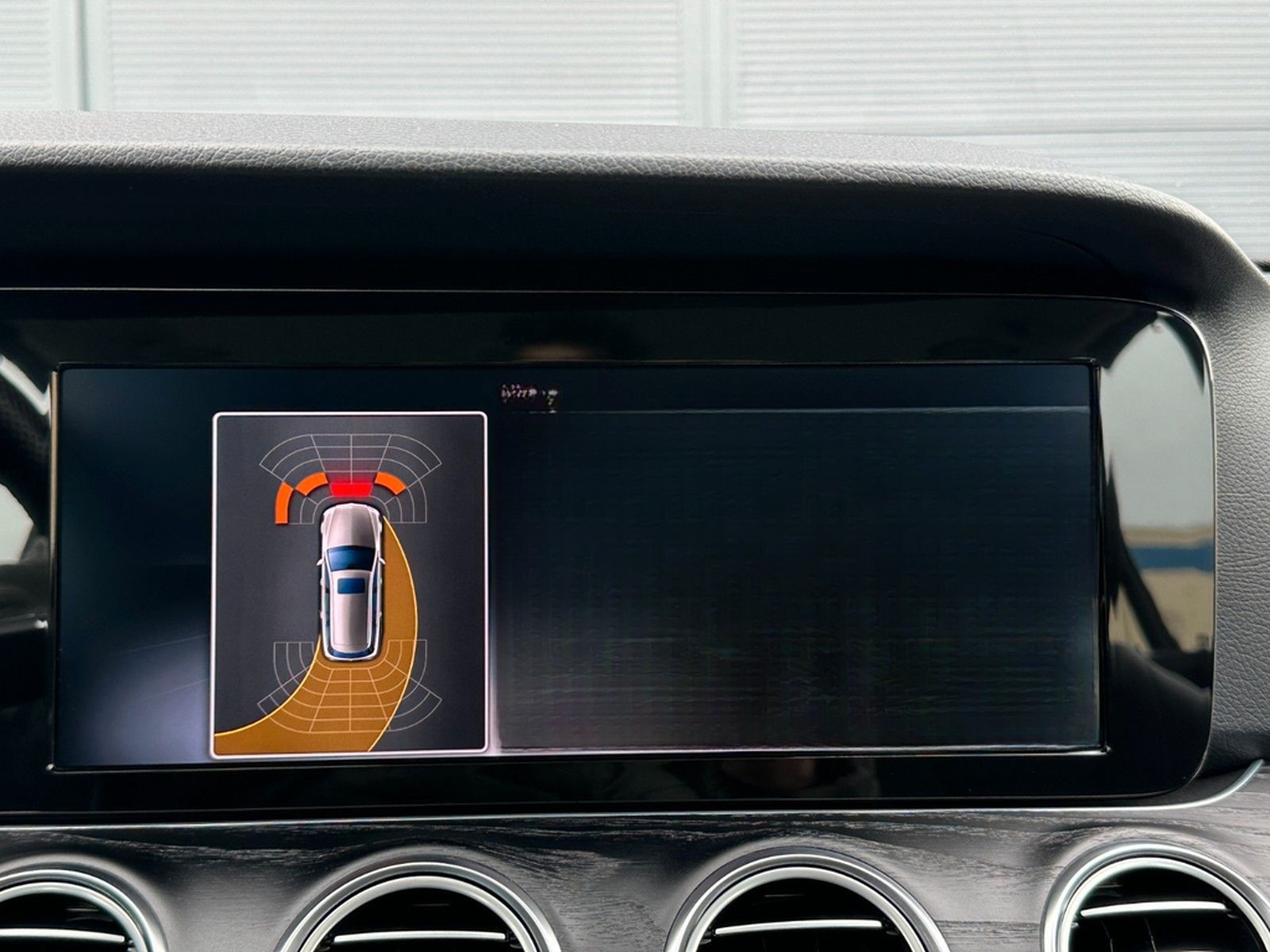 Mercedes-Benz E 250 9G*AVANTGARDE*NAVI*S-DACH*KAMERA*AHK*TOTW* foto 8