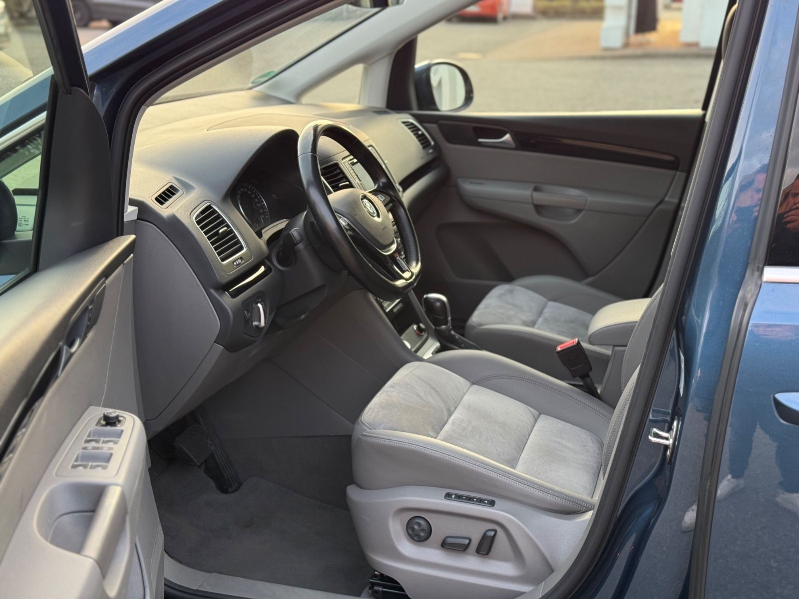Volkswagen Sharan Highline 2.0TDI BMT DSG 7-Sitzer 4Motion foto 9