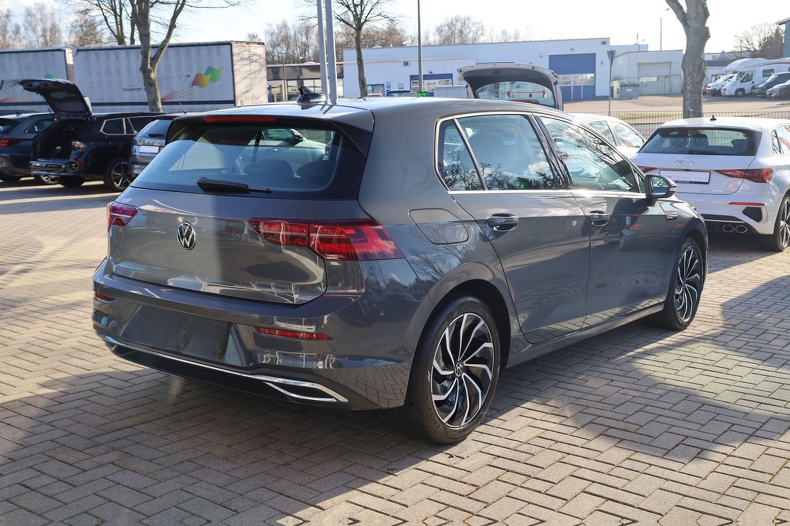 Volkswagen Golf VIII 1.5 TSI Style Matrix Navi Panorama ACC foto 5