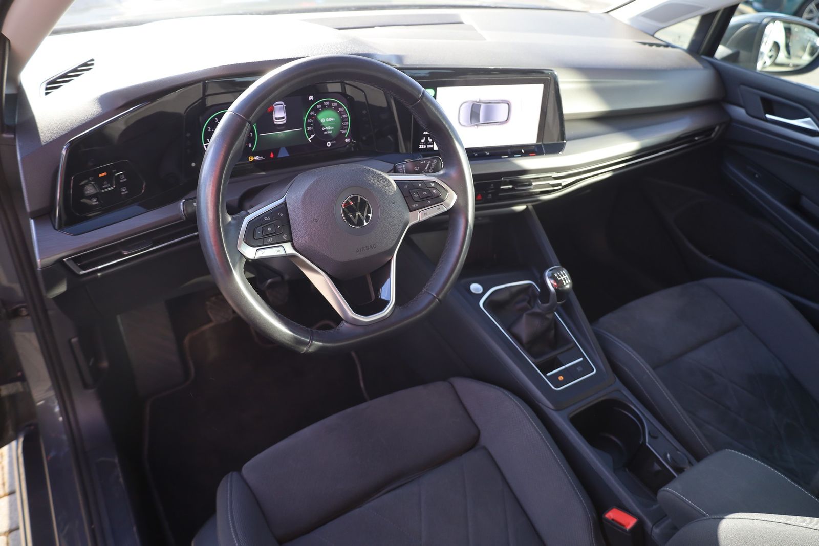 Volkswagen Golf VIII 1.5 TSI Style Matrix Navi Panorama ACC foto 8