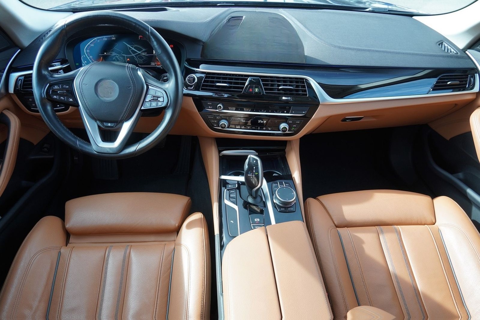BMW 530i Luxury Line LED Panorama Standheizung Navi foto 11