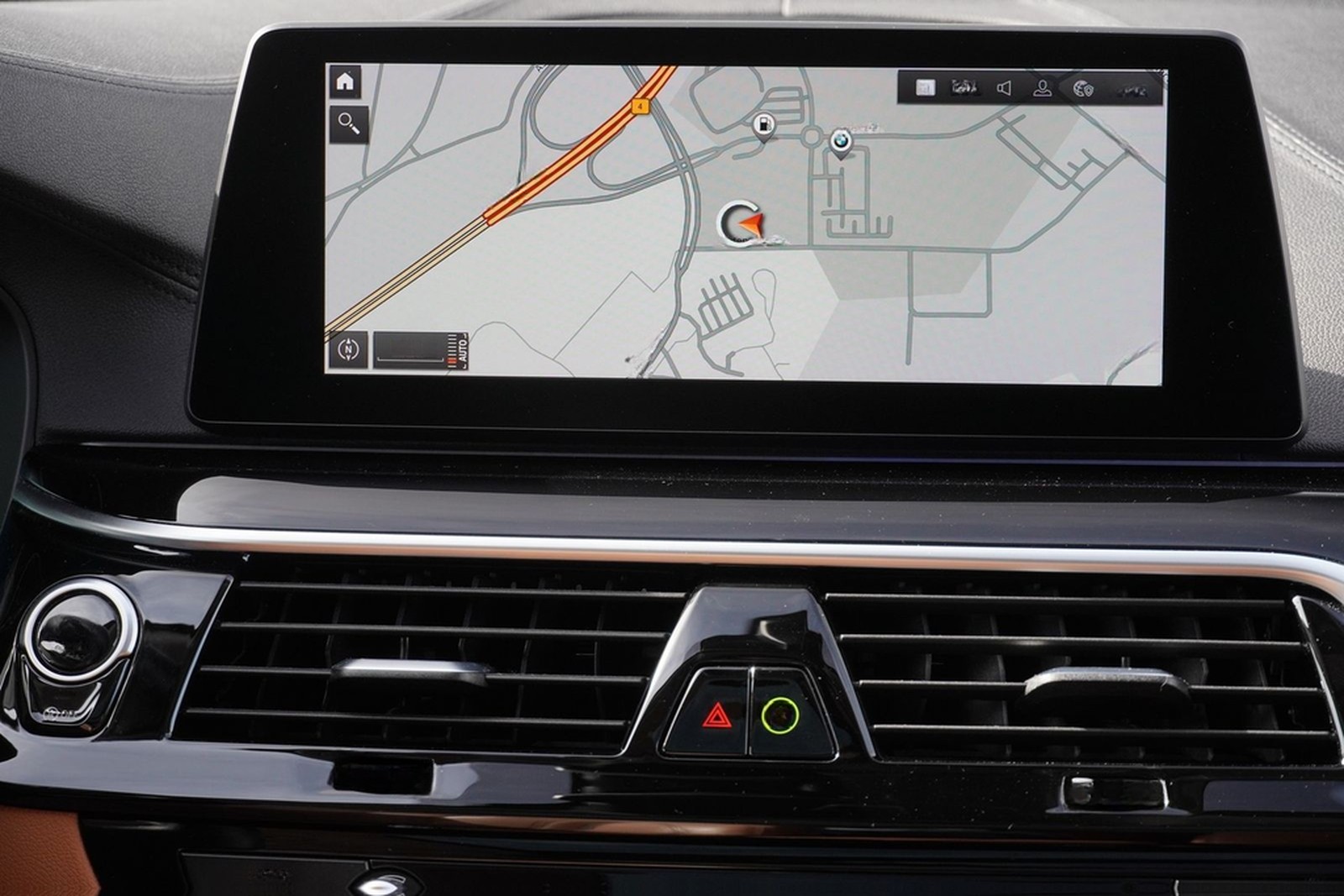 BMW 530i Luxury Line LED Panorama Standheizung Navi foto 12