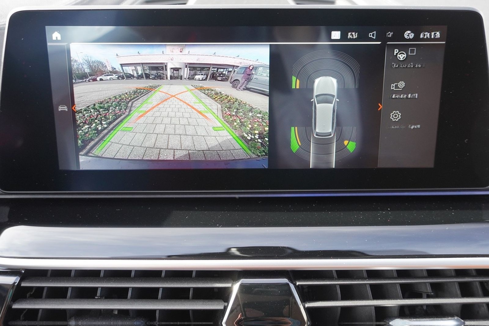 BMW 530i Luxury Line LED Panorama Standheizung Navi foto 13