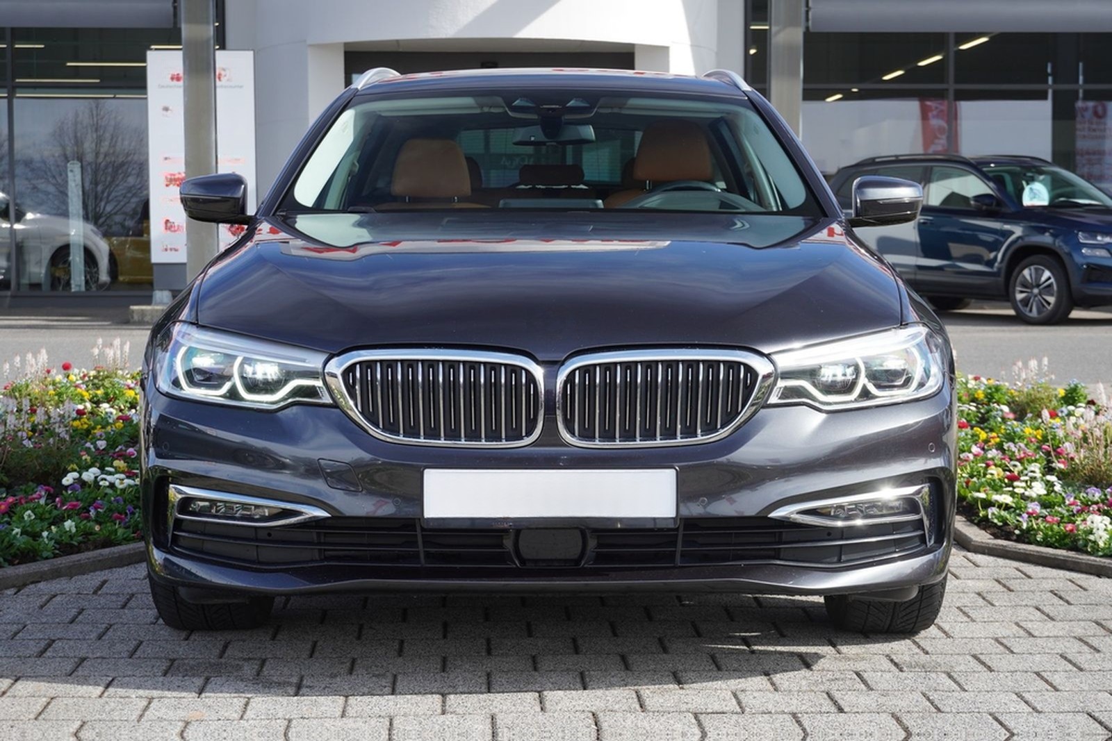 BMW 530i Luxury Line LED Panorama Standheizung Navi foto 4