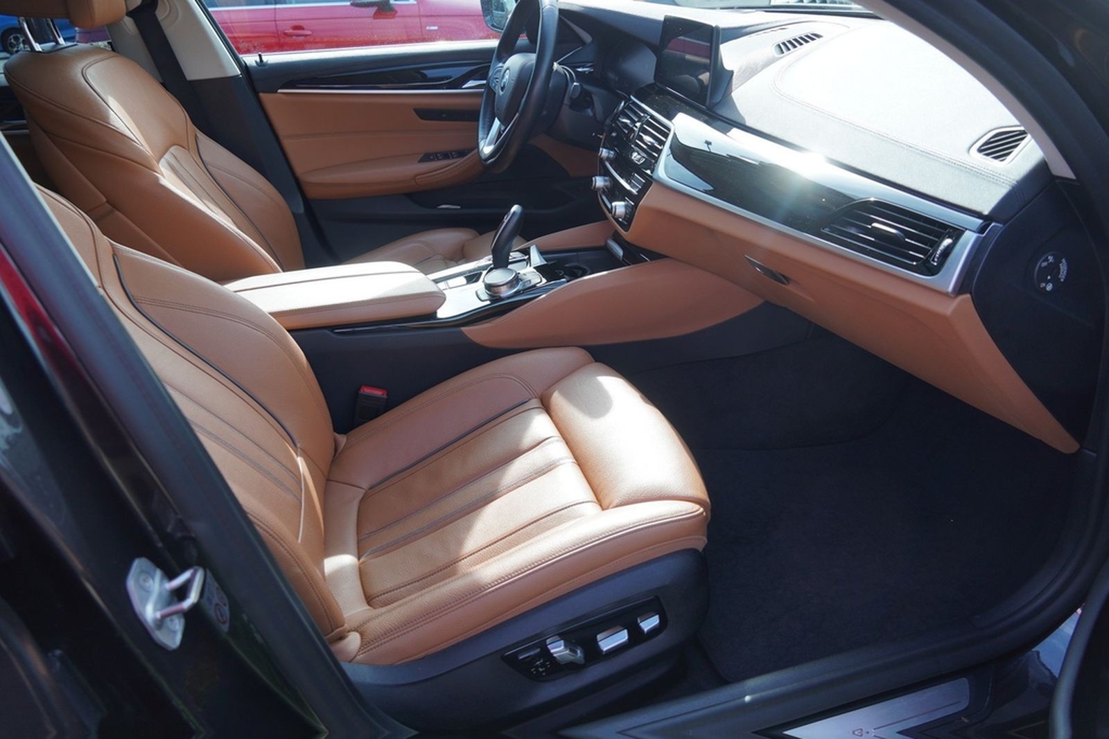BMW 530i Luxury Line LED Panorama Standheizung Navi foto 33