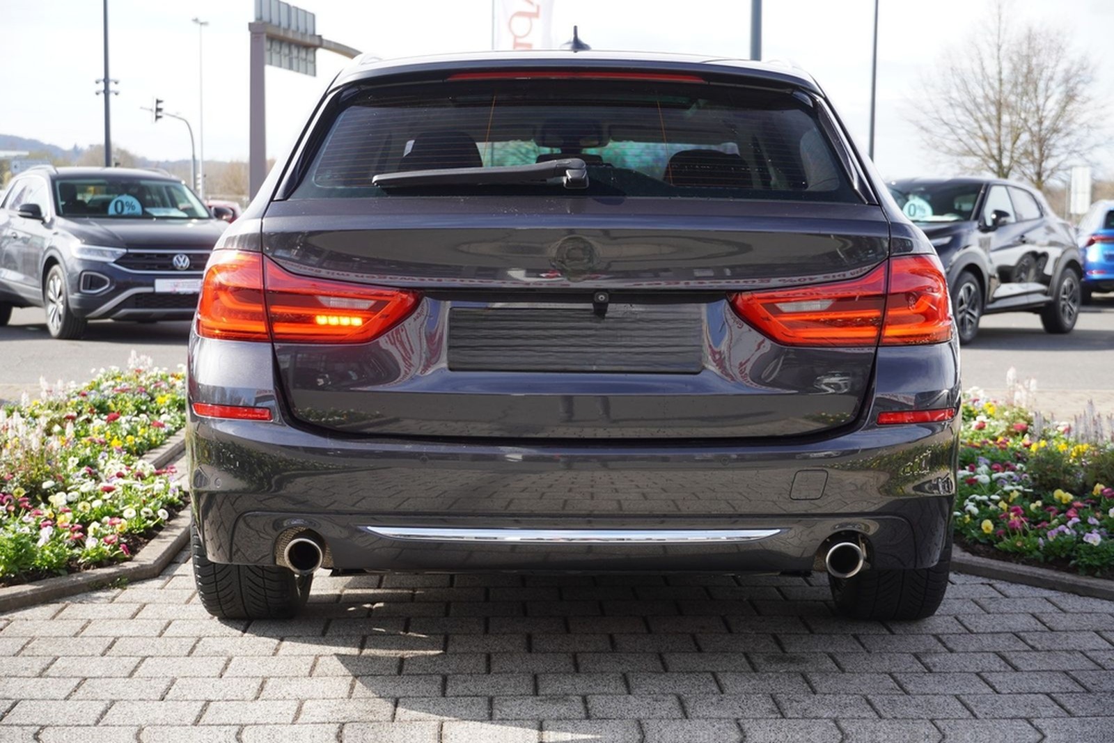 BMW 530i Luxury Line LED Panorama Standheizung Navi foto 8