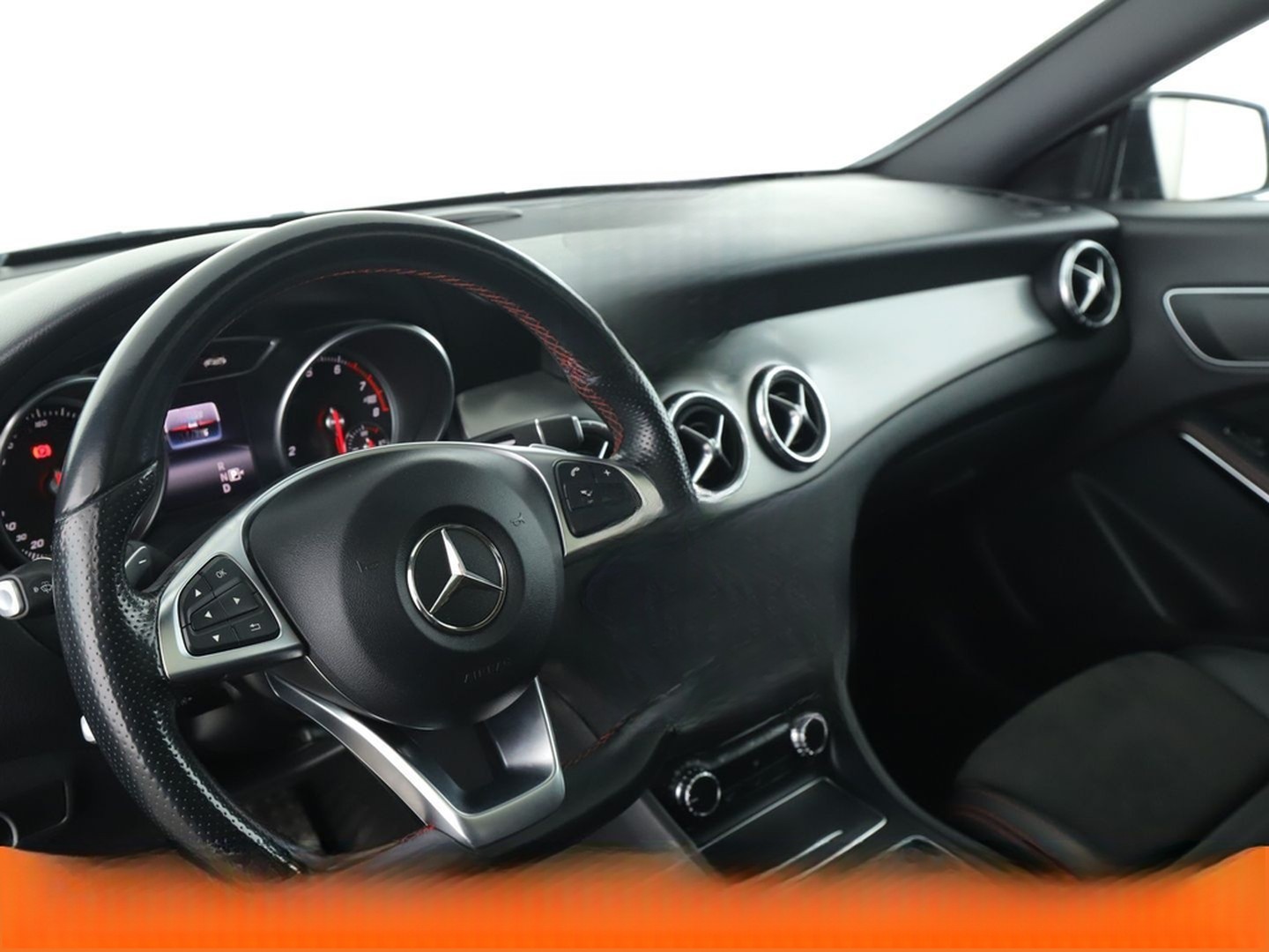 Mercedes-Benz CLA 200 AMG Line Aut. *NAVI*LED*TEMPO*SHZ*PDC* foto 11