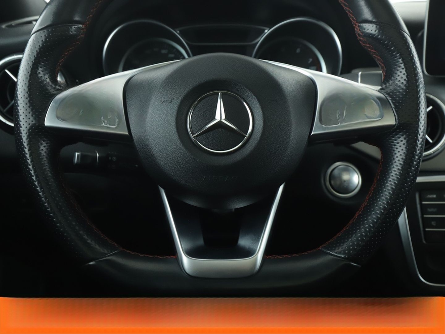 Mercedes-Benz CLA 200 AMG Line Aut. *NAVI*LED*TEMPO*SHZ*PDC* foto 19