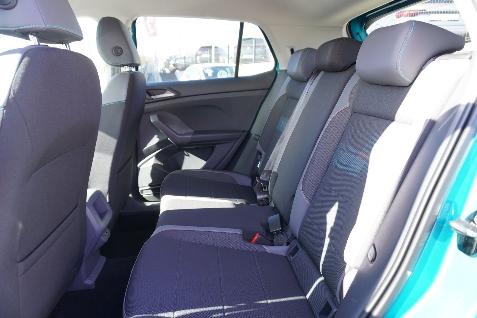 Volkswagen T-Cross 1.0 TSI  R-Line LED Navi ACC Klimaaut. foto 13