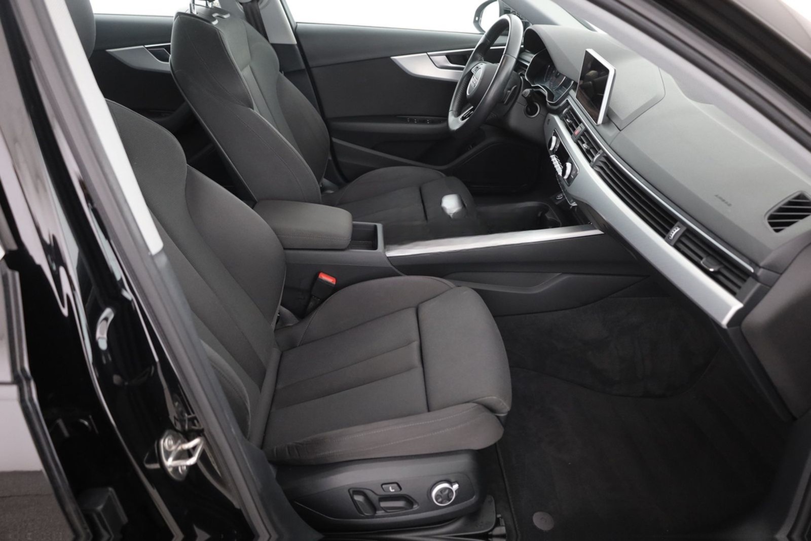Audi A4 Avant 40 TFSI sport LED Navi Standheizung ACC foto 24