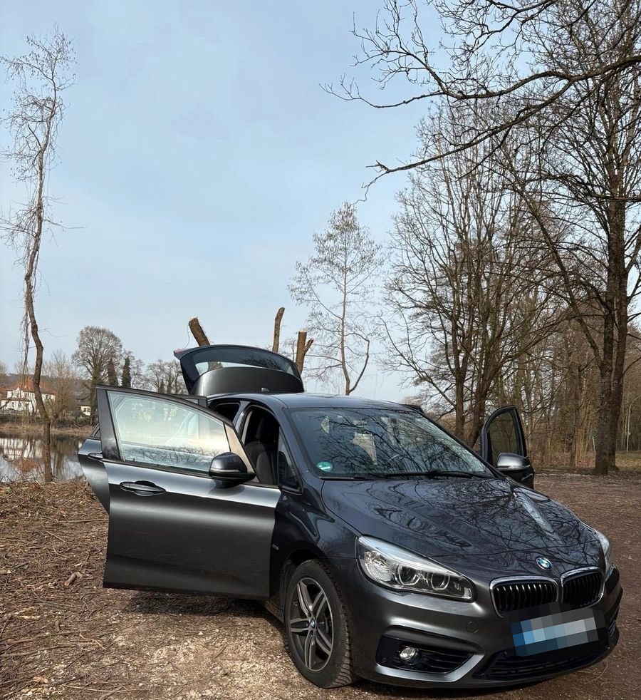 BMW 220i Active Tourer Sport line foto 2