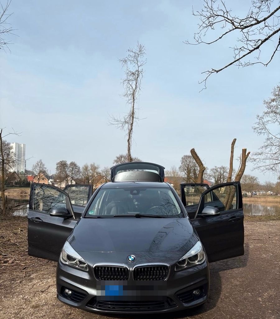 BMW 220i Active Tourer Sport line foto 4