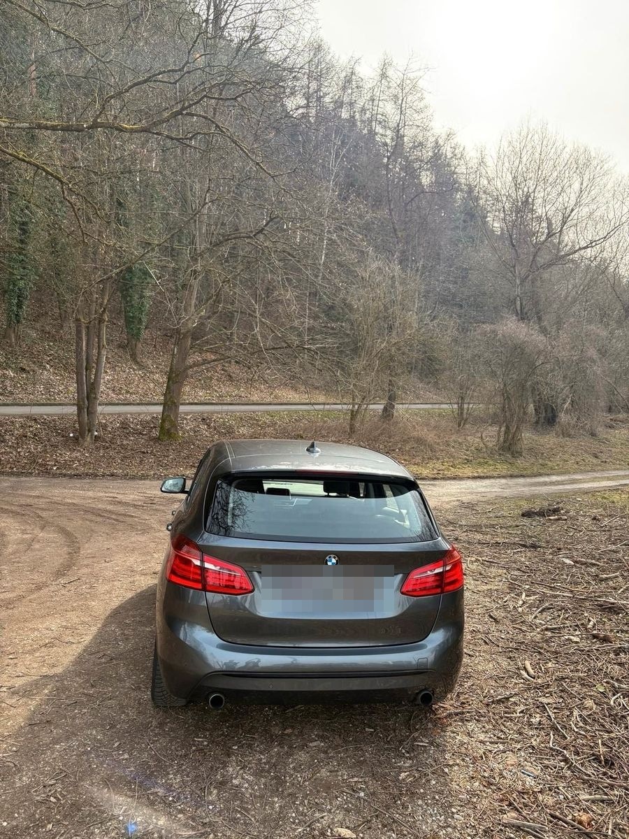 BMW 220i Active Tourer Sport line foto 5