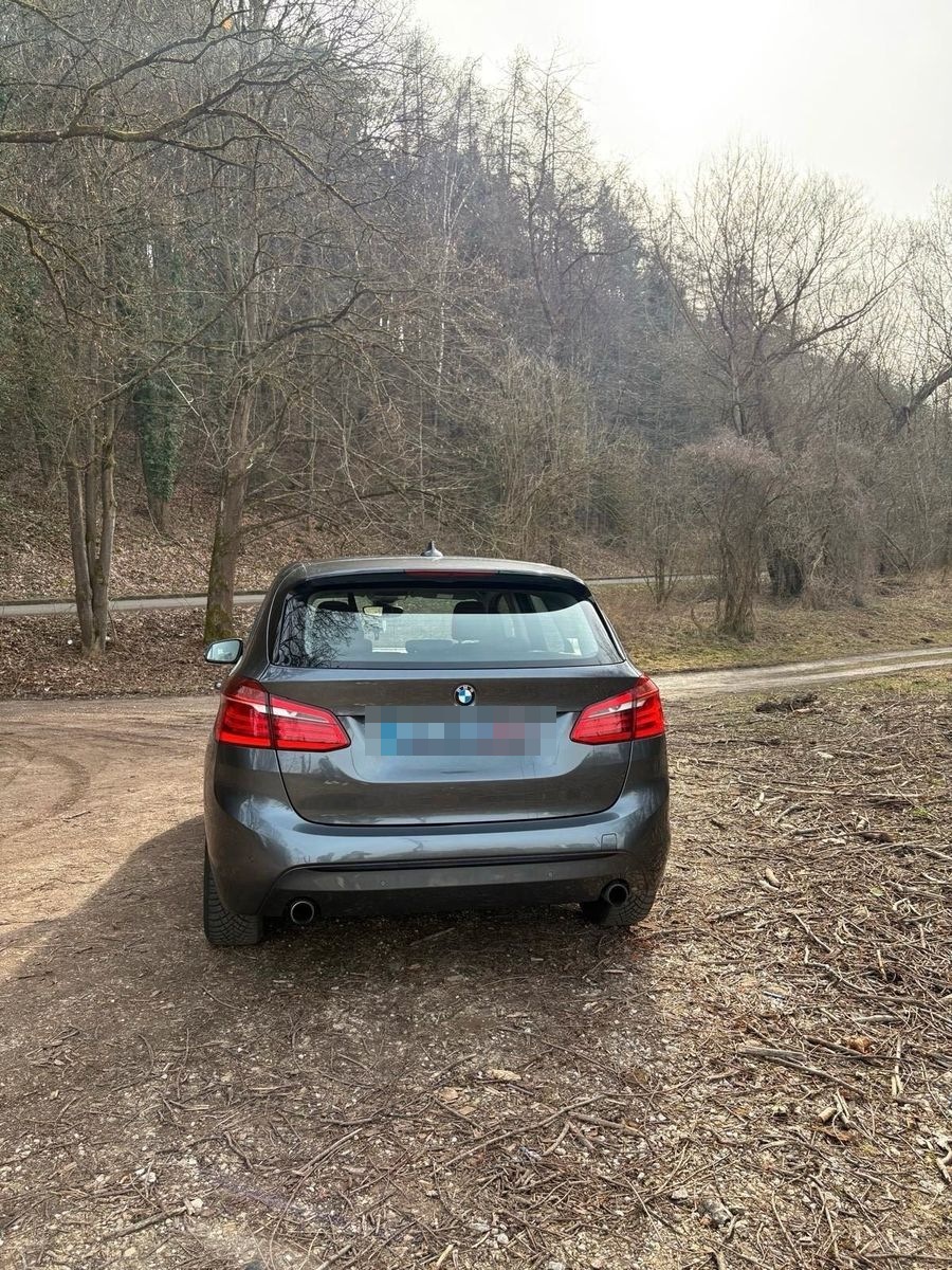 BMW 220i Active Tourer Sport line foto 6