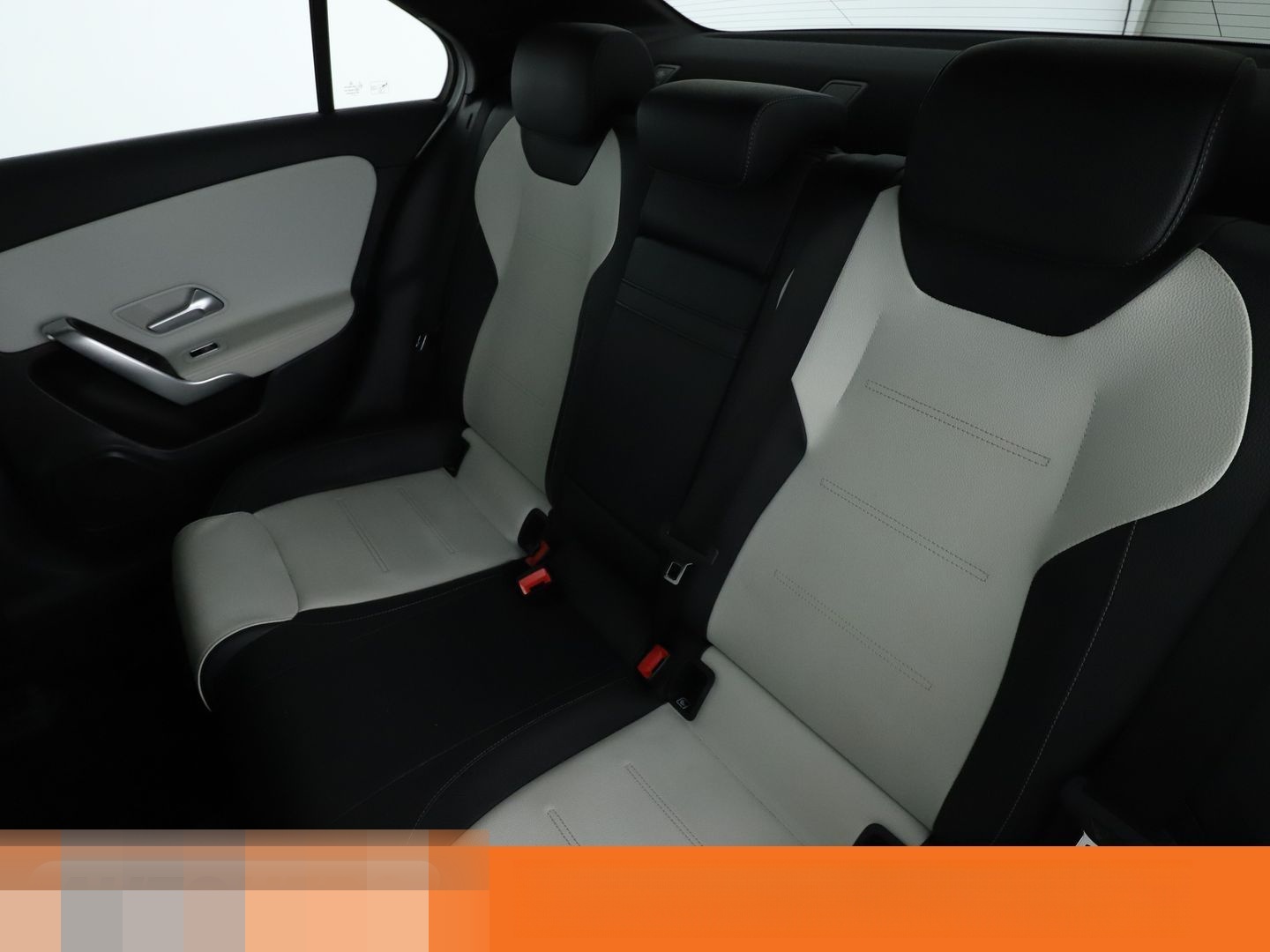 Mercedes-Benz A-Klasse Limousine A 250 AMG Line Aut.*CAM*ACC* foto 14