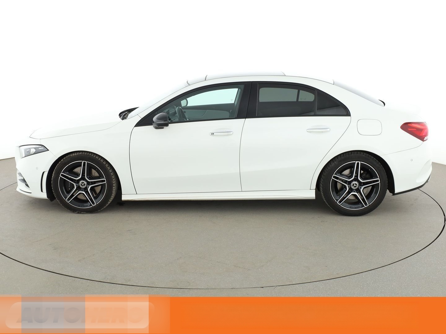 Mercedes-Benz A-Klasse Limousine A 250 AMG Line Aut.*CAM*ACC* foto 3