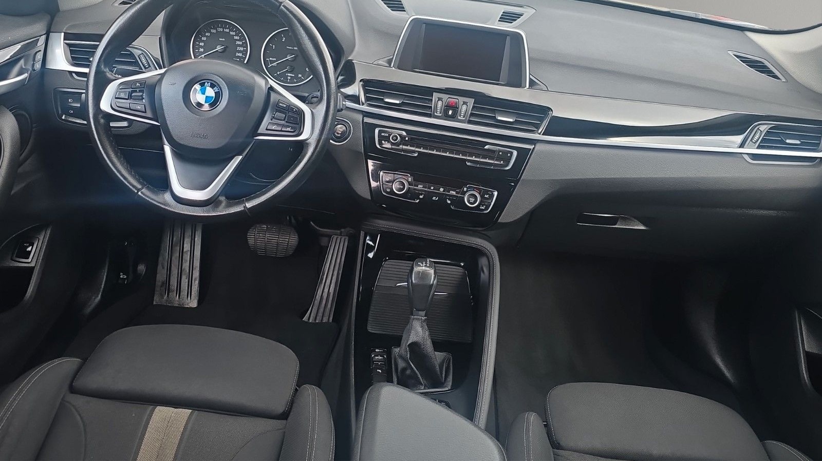 BMW X1 xDrive 18 d Sport Line AUTOMATIK foto 13