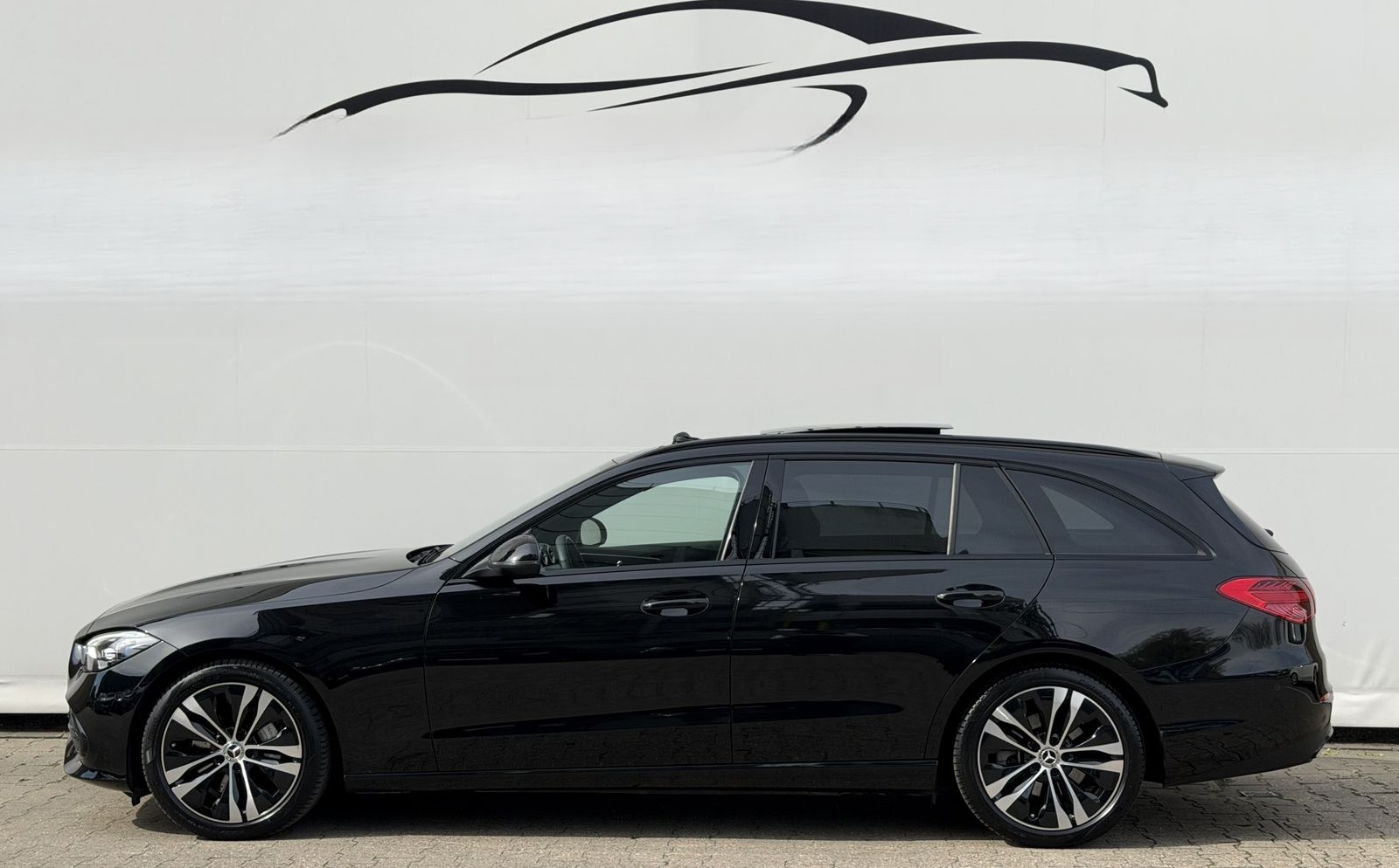 Mercedes-Benz C 220 d 4M T Avantgarde | DISTR+ /Pano/Massage foto 2