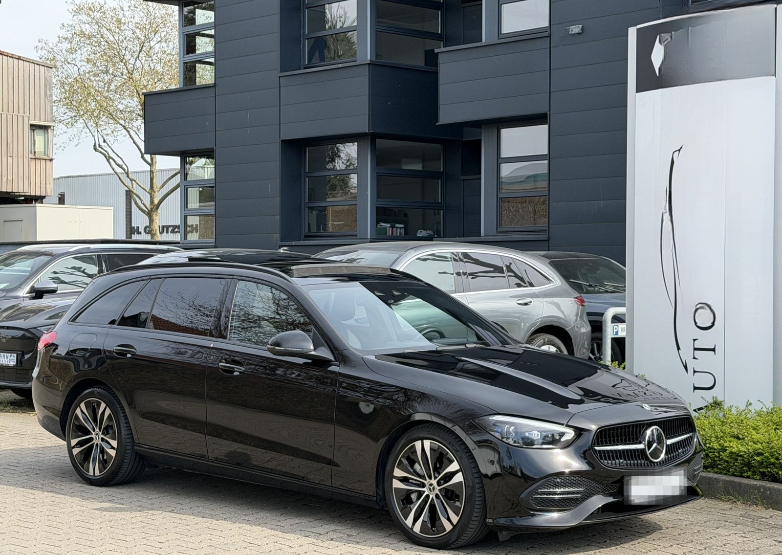 Mercedes-Benz C 220 d 4M T Avantgarde | DISTR+ /Pano/Massage foto 25