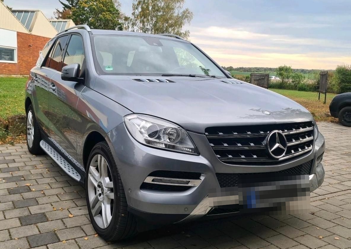 Mercedes-Benz ML 350 BlueTEC 4MATIC - foto 3