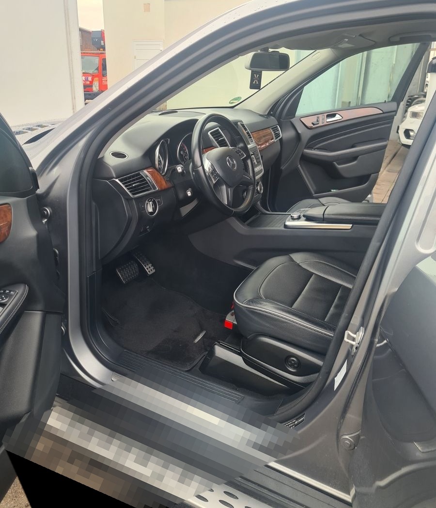 Mercedes-Benz ML 350 BlueTEC 4MATIC - foto 7