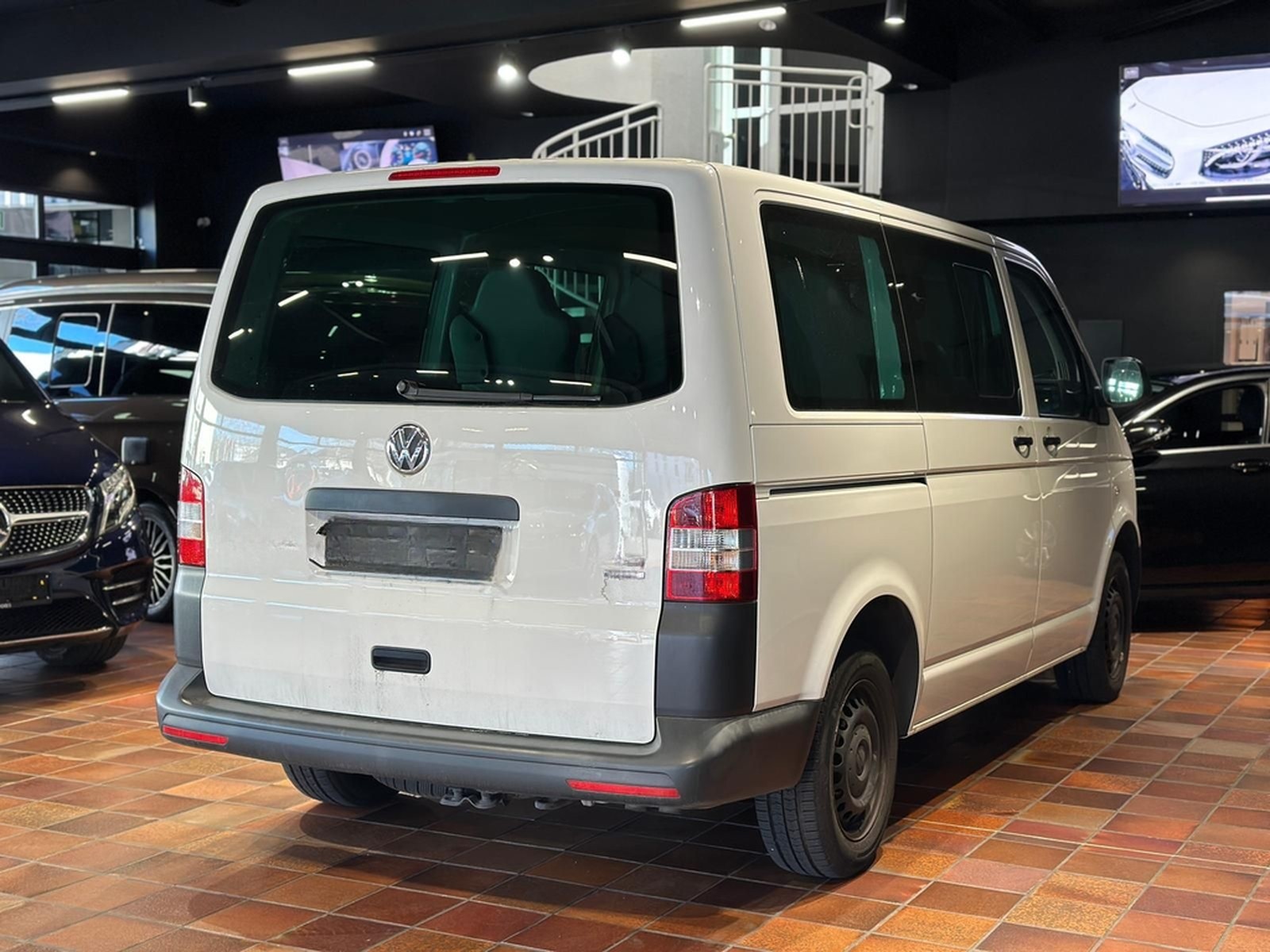Volkswagen T5 4MOTION KURZ 9SITZER KLIMA STANDHZ BUNDESWEHR foto 9