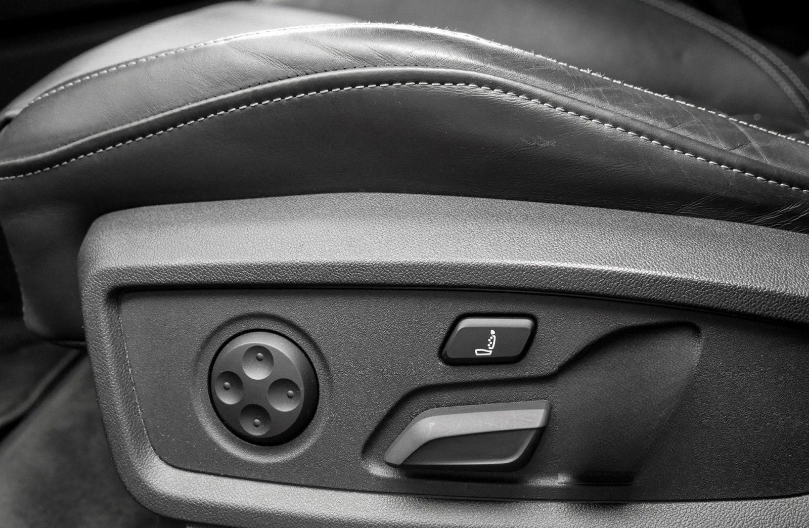 Audi SQ5 Optikpaket Schwarz PANO MATRIX AHK ADAPTIV A foto 13