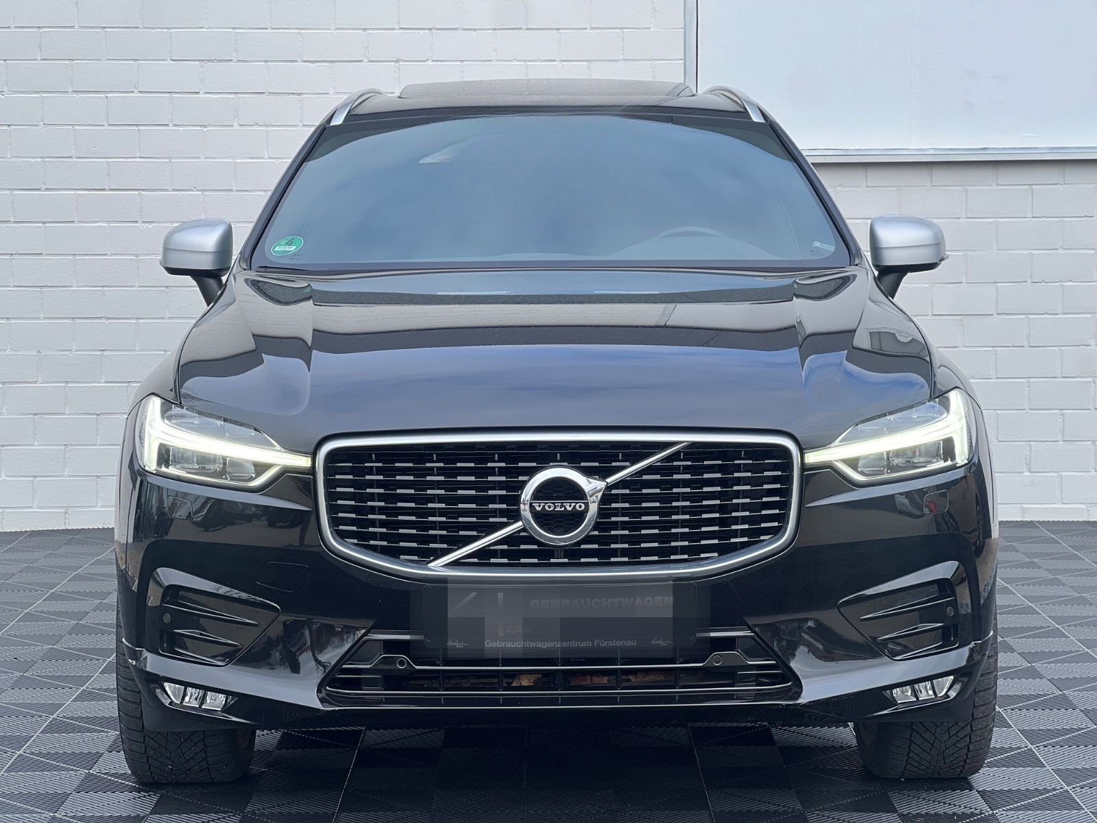 Volvo XC60 R-Design AWD*LED*AHK*ACC*CAR-PLAY*H&K SOUND foto 2