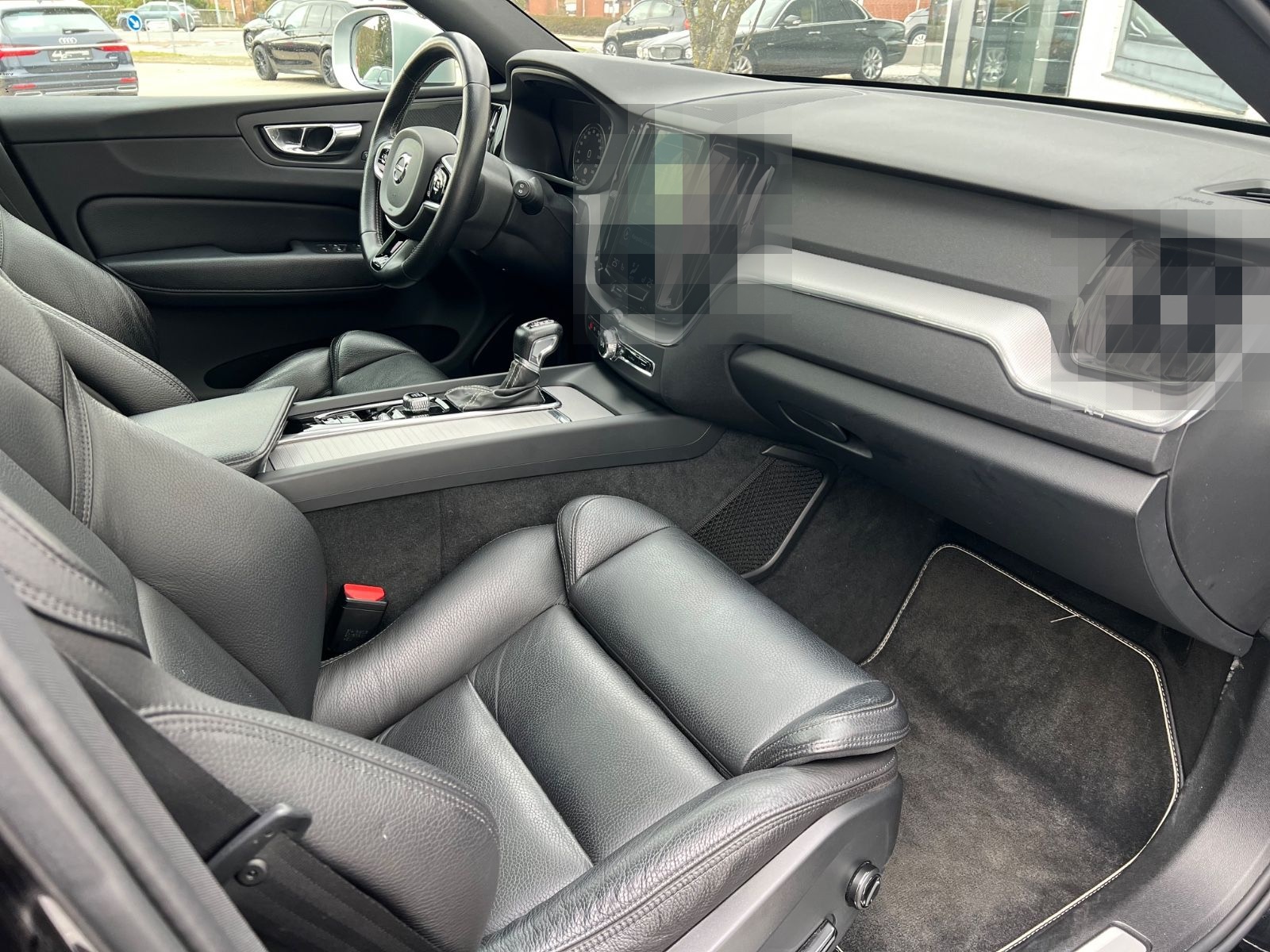 Volvo XC60 R-Design AWD*LED*AHK*ACC*CAR-PLAY*H&K SOUND foto 12