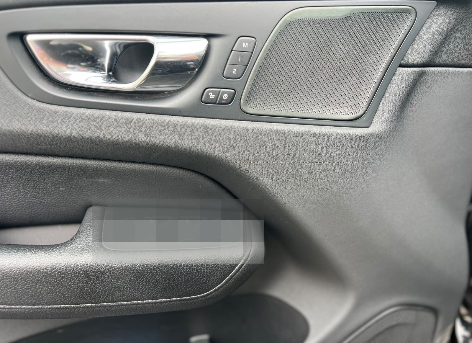 Volvo XC60 R-Design AWD*LED*AHK*ACC*CAR-PLAY*H&K SOUND foto 15