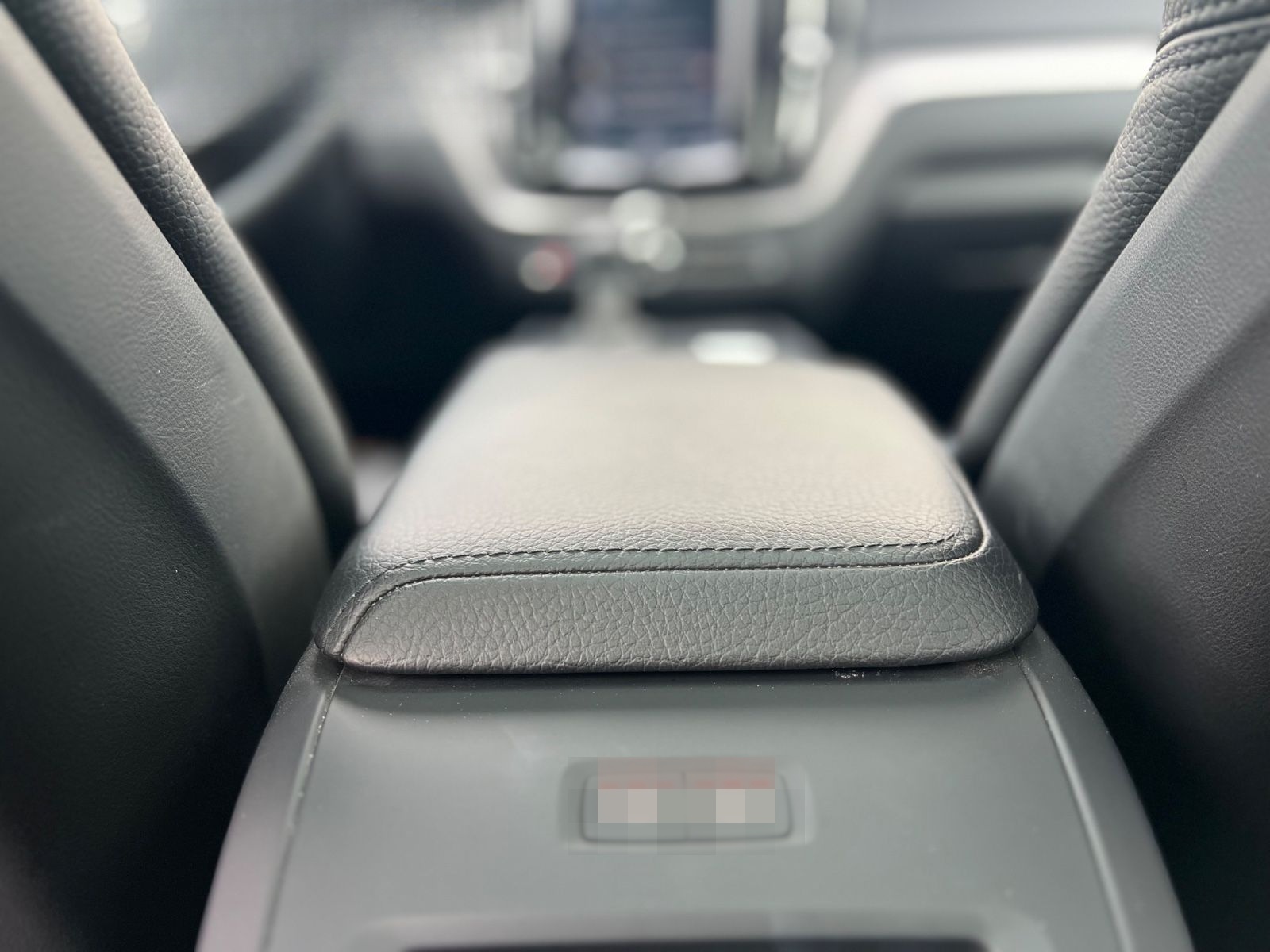 Volvo XC60 R-Design AWD*LED*AHK*ACC*CAR-PLAY*H&K SOUND foto 17