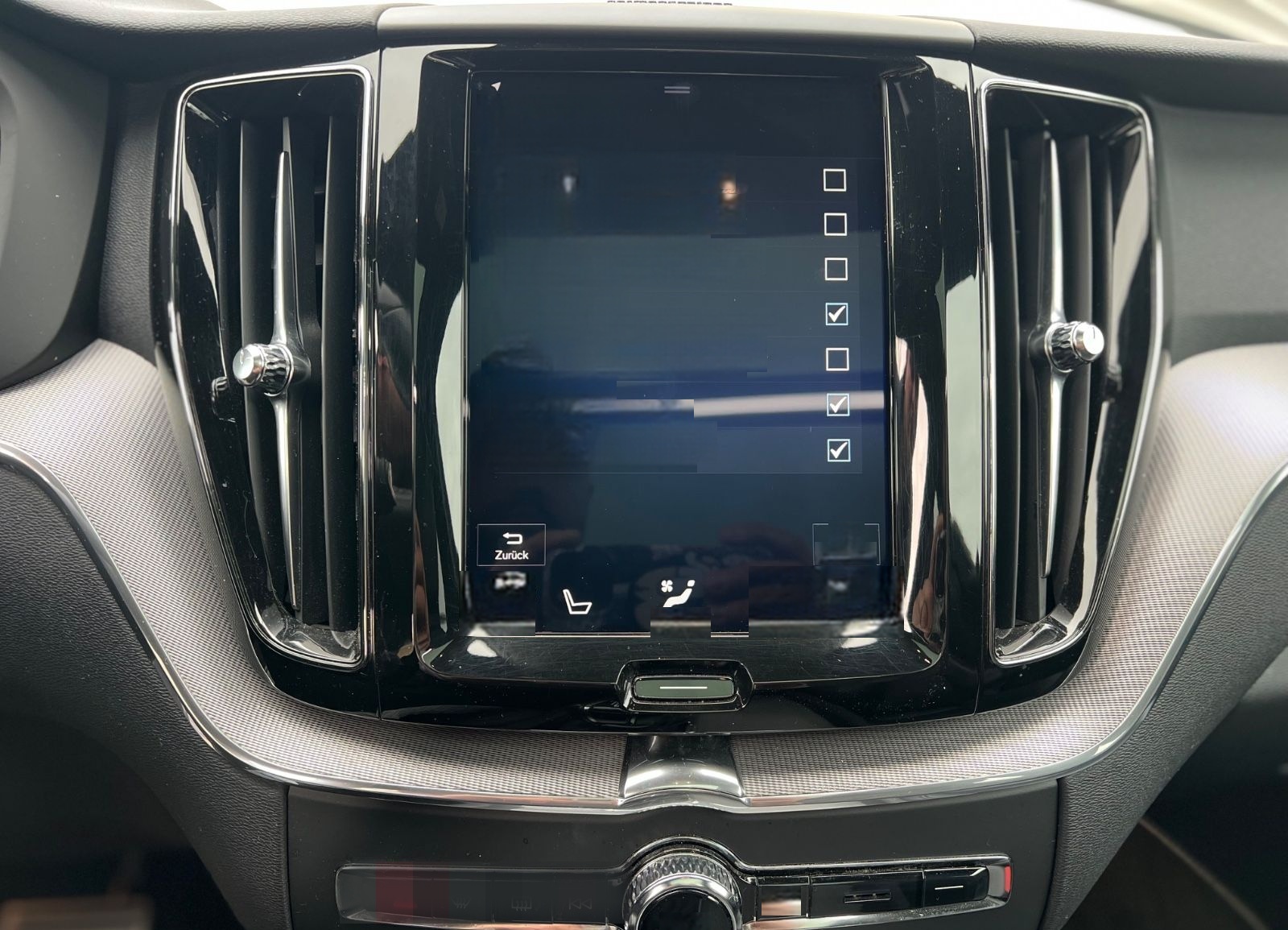 Volvo XC60 R-Design AWD*LED*AHK*ACC*CAR-PLAY*H&K SOUND foto 22