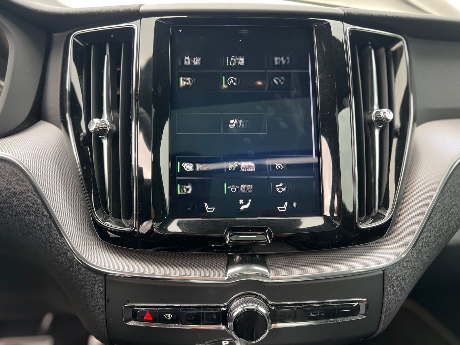 Volvo XC60 R-Design AWD*LED*AHK*ACC*CAR-PLAY*H&K SOUND foto 23