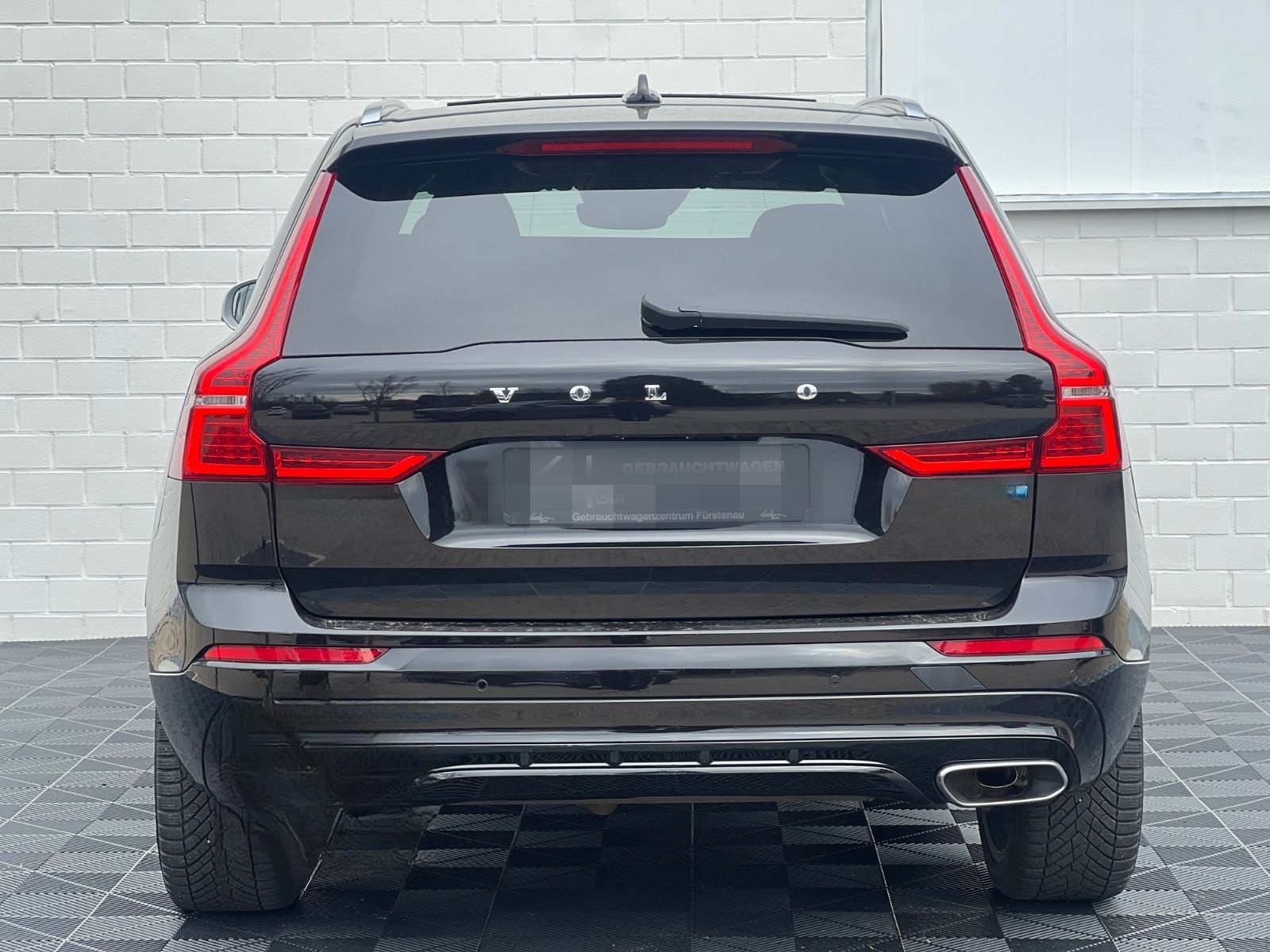 Volvo XC60 R-Design AWD*LED*AHK*ACC*CAR-PLAY*H&K SOUND foto 5