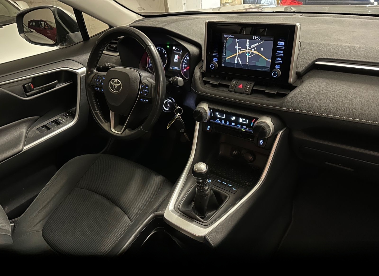 Toyota RAV4 2.0 4x2 LED,Navi,Kamera,AHK,1.Hand,97tkm foto 7