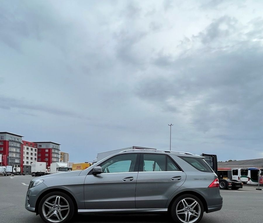 Mercedes-Benz Mercedes ML350 AMG/DIS/Massage/Schiebedach... foto 3