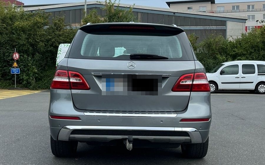 Mercedes-Benz Mercedes ML350 AMG/DIS/Massage/Schiebedach... foto 8