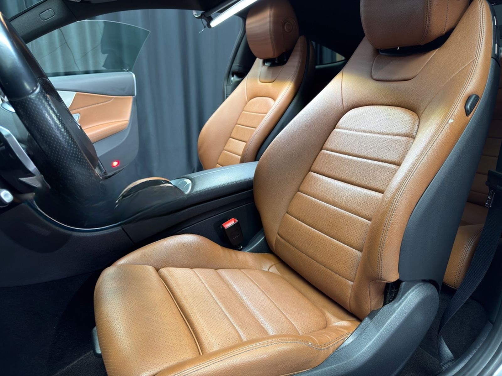 Mercedes-Benz C250 Coupe|AMG-LINE|19 ZOLL|ILS-LED|NAVI|AUTOMAT foto 18
