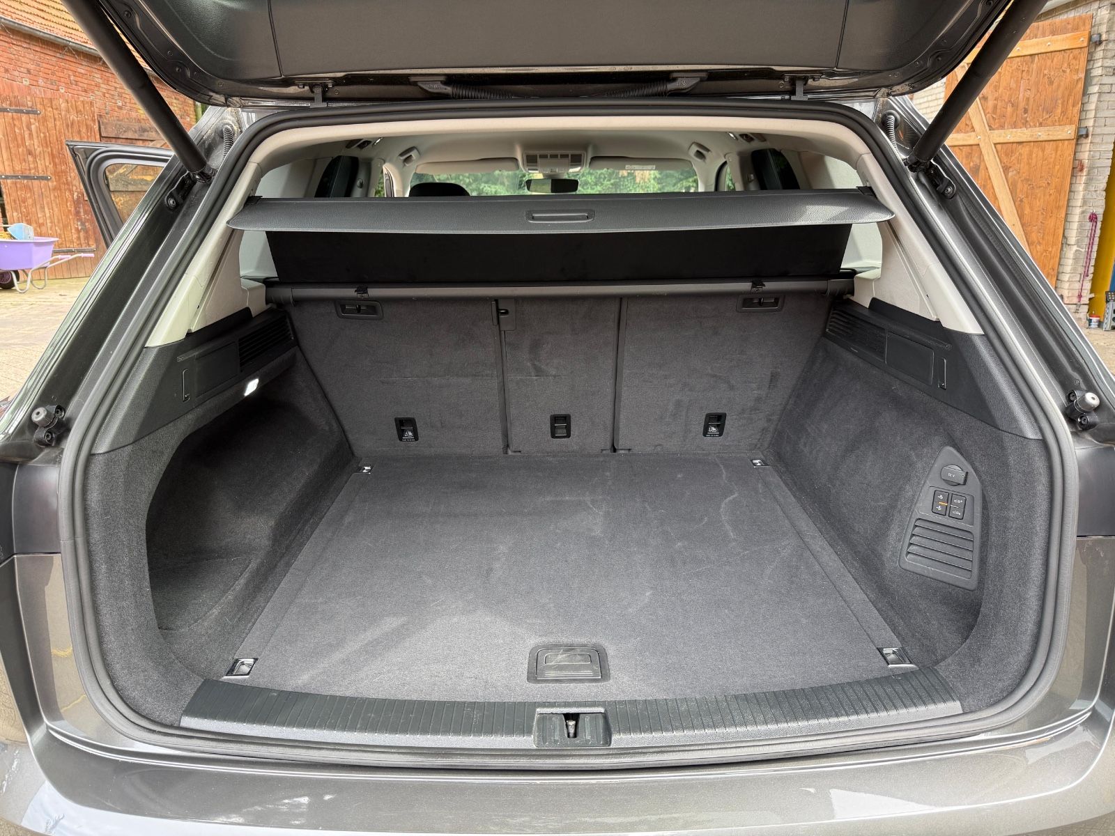Volkswagen Touareg 3.0 V6 TDI 170kW 4MOTION *ACC *LED *Luft foto 11
