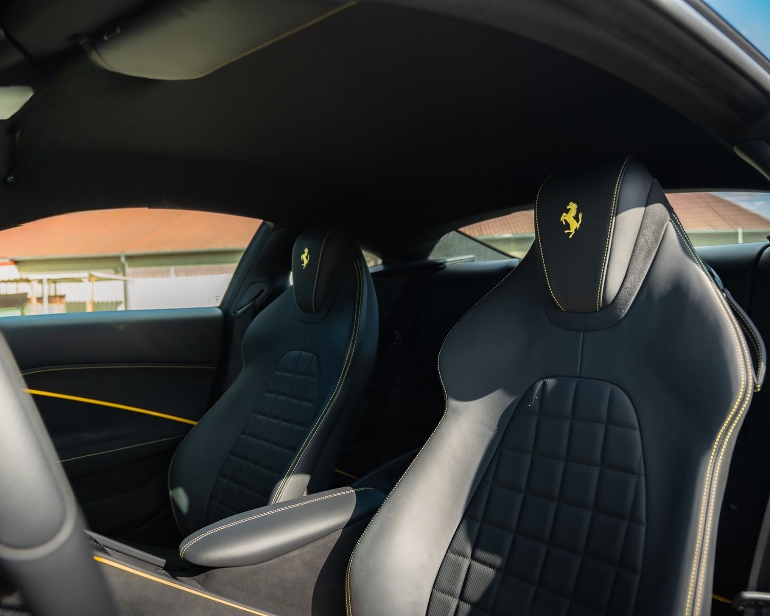 Ferrari Roma 3.9 T V8 Coupe DCT *BLACK PEARL foto 6