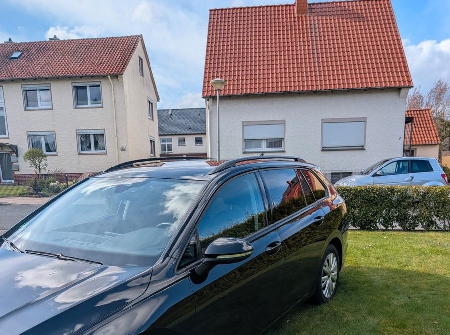 Volkswagen Golf 2.0 TDI SCR DSG Life Variant Life foto 2